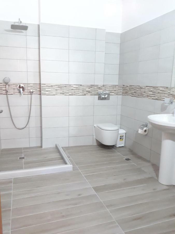 Beleris Rooms Himarë Exterior foto