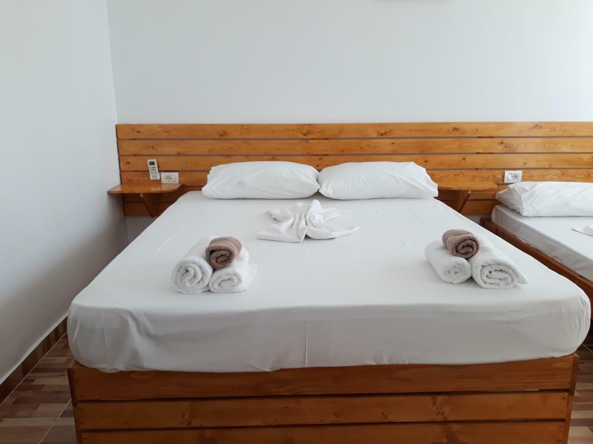 Beleris Rooms Himarë Exterior foto