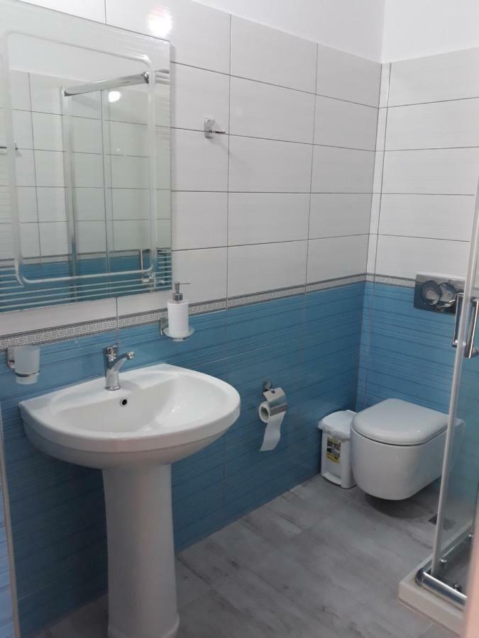 Beleris Rooms Himarë Exterior foto