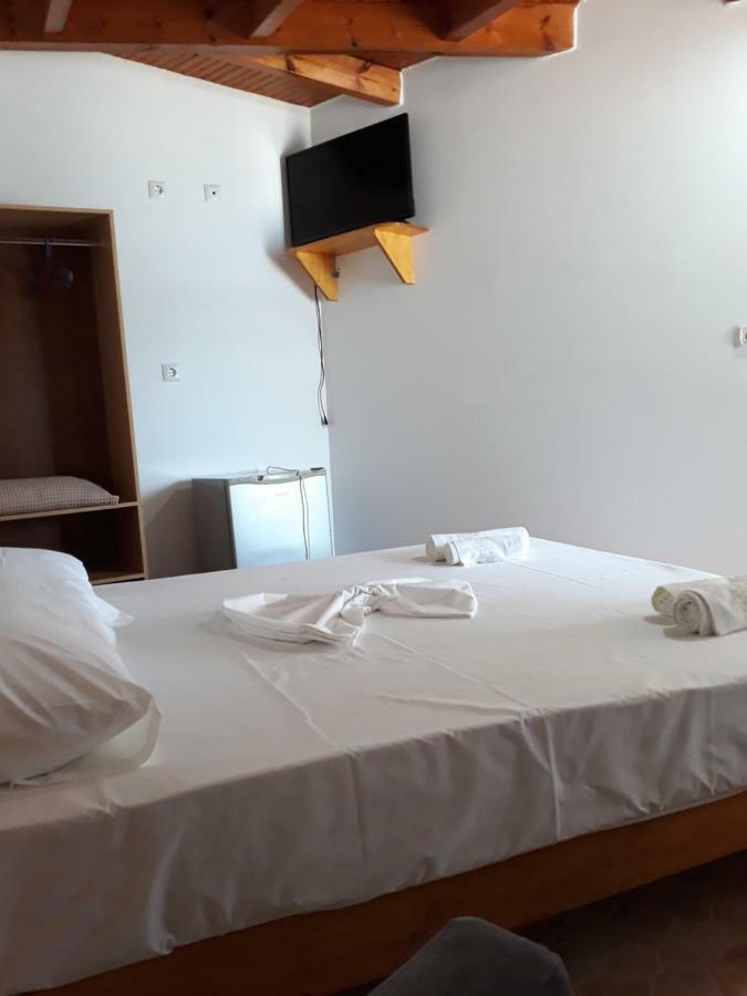 Beleris Rooms Himarë Exterior foto