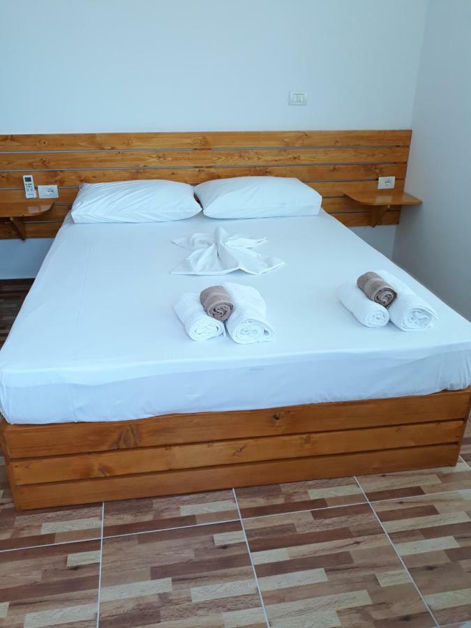 Beleris Rooms Himarë Exterior foto